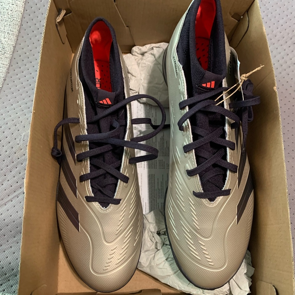 Adidas Predator League Mid TF Cleats